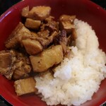 中華ソバ 伊吹 - 肉めしアップ