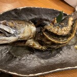 マグロと炉端 成る - 