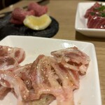 Yakiniku Tombi - 