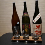 Nihon No Sake To Uma No Niku Umamaru - 日本酒三種 飲み比べ