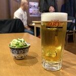 たか - ・生ビール 中 616円/税込、お通し