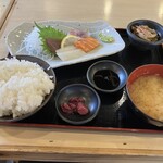 Yataii Zakaya Oosaka Mammaru - 刺身定食　890円