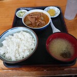 永井食堂 - 半ライスにしたけど、普通に山盛りでも食べれたかも。笑