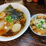 こむぎ - 醤油味玉中華そば(並) ＆ チャーシュー丼(小)