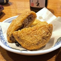 豚捨 KITTE丸の内店 - 豚捨名物 コロッケ&ミンチカツ 550円