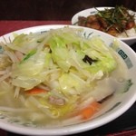 Hidakaya - タンメンとやきとり丼のセット