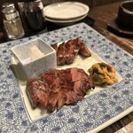 炭焼牛たん東山 - 