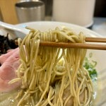 中華そば つぼみ - 麺のクオリティもいと高し。
