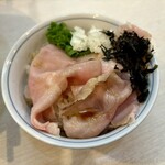 中華そば つぼみ - チャーシュー丼もめちゃ良かった。