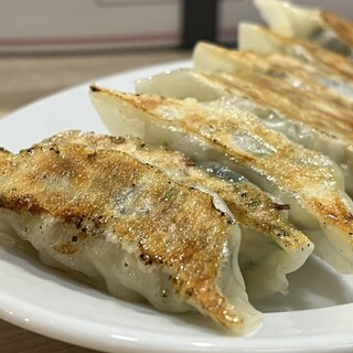 餃子小籠包 富士山_0