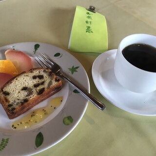 カフェ・ジャルダン_0