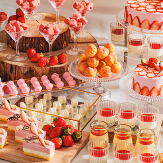 Popular cake buffet! Along with your favorite tea