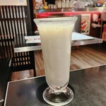 カレー食堂 心 - 生バナナミルク