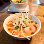 バンコックコスモ食堂 - ⚫トムヤム米麺