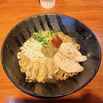 醤油と貝と麺 そして人と夢 - 