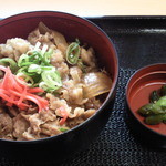 う丼屋 - 牛丼です。牛肉たっぷり！