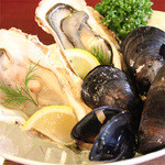 UMIYAMA - 毎日新鮮な魚介を市場から直送！旬の素材をお楽しみください