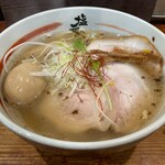 塩元帥 - 天然塩ラーメン（チャーシュー＋味玉）