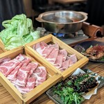 Shabushabu Sousakuryouri Izakaya Butagin - 