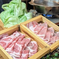 しゃぶしゃぶ・創作料理居酒屋 豚吟 栄店 - 
