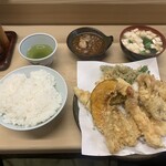 Imoya - 天ぷら定食+カキ(2個)広島