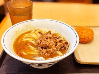 瀬戸うどん - 牛肉カレーうどん コロッケ