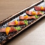 The best grilled beef loin and sea urchin