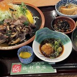 西村商店 - 佐川の猪肉塩胡椒炒め定食　猪肉の臭みはなく美味しい。お好みでおろしポン酢につけていただきます。