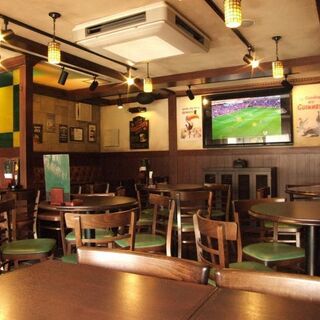 大型モニターでスポーツ観戦も♪