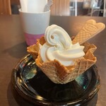 どるず珈琲店 - ソフトクリーム