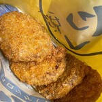 スーパーアークス - 料理写真:GARAKU監修カレーコロッケ(チーズ)