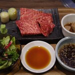 炭火焼肉 久 - 