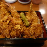 のれんと味 だるま料理店 - こだわり天重