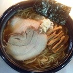 豚骨一燈 - 昔ながらの中華そば（中盛り）