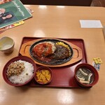 Joi Furu - ツインハンバーグ、和食セットご飯大盛り、納豆