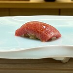 鮨 なんば - 中トロ　筋目のザラつきが一切ない