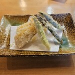 寿司居酒屋 や台ずし - 竹の子とアスパラの天ぷら