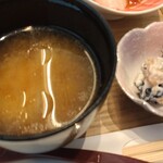 Obon Shokudou Anshisu - お味噌汁と黒豆甘露煮　三種豆マスカルポーネ