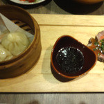 atari CAFE＆DINING - 前菜の小籠包とローストビーフ(ブレブレ)