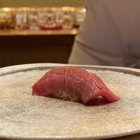 鮨 由う - 