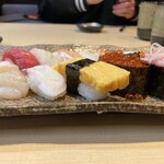 Kaitenzushi Honjin - 