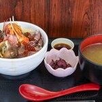 市場めし とくだ屋 - 2024.2 特盛ごうか海鮮丼（1,800円）