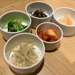 ビーフキッチン - ナムル4種・白菜キムチ