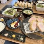 黒豚の館 - 