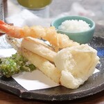 桶家乃隠居 - てんぷら５品
