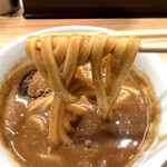 自家製麺 つきよみ - 濃厚なつけ汁に柚子のアクセントが絶妙です‼️