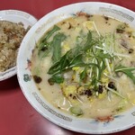 中華飯店 新宝楽 - 