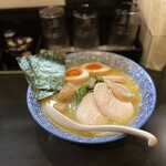 Noukou Torisoba Haruichi - 濃厚鶏白湯全部のせ