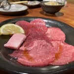 飛騨牛焼肉 牛ざんまい - 