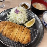 とんかつ檍のカレー屋 いっぺこっぺ - ランチとんかつ